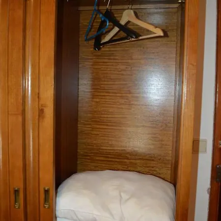 Next To Alfama And Santa Apolonia Metro Apartment